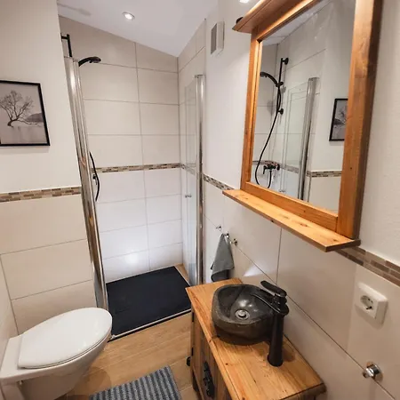 Tiny House Mit Wohnfass Apartman *
